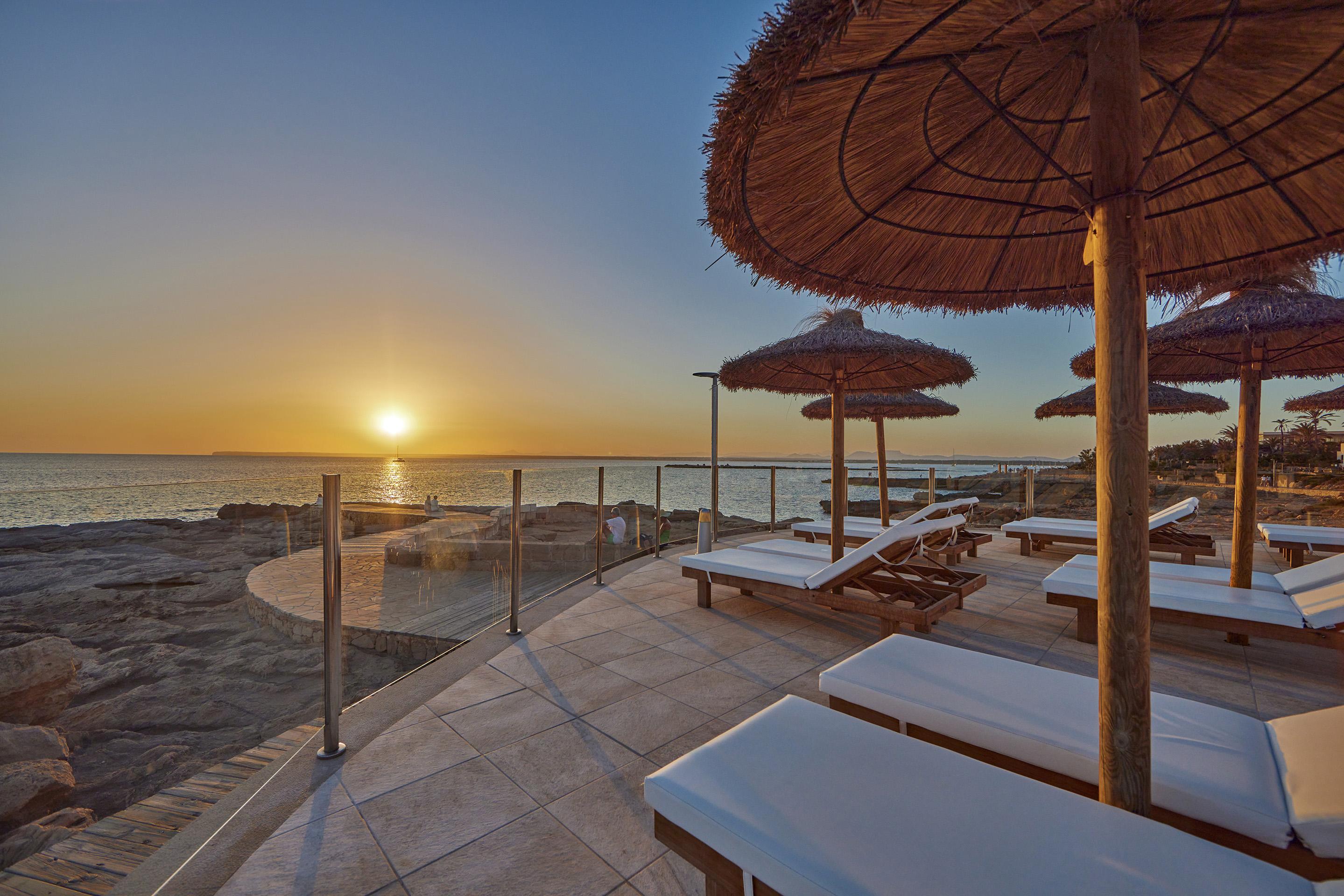 Universal Cabo Blanco - Adults Only Hotel