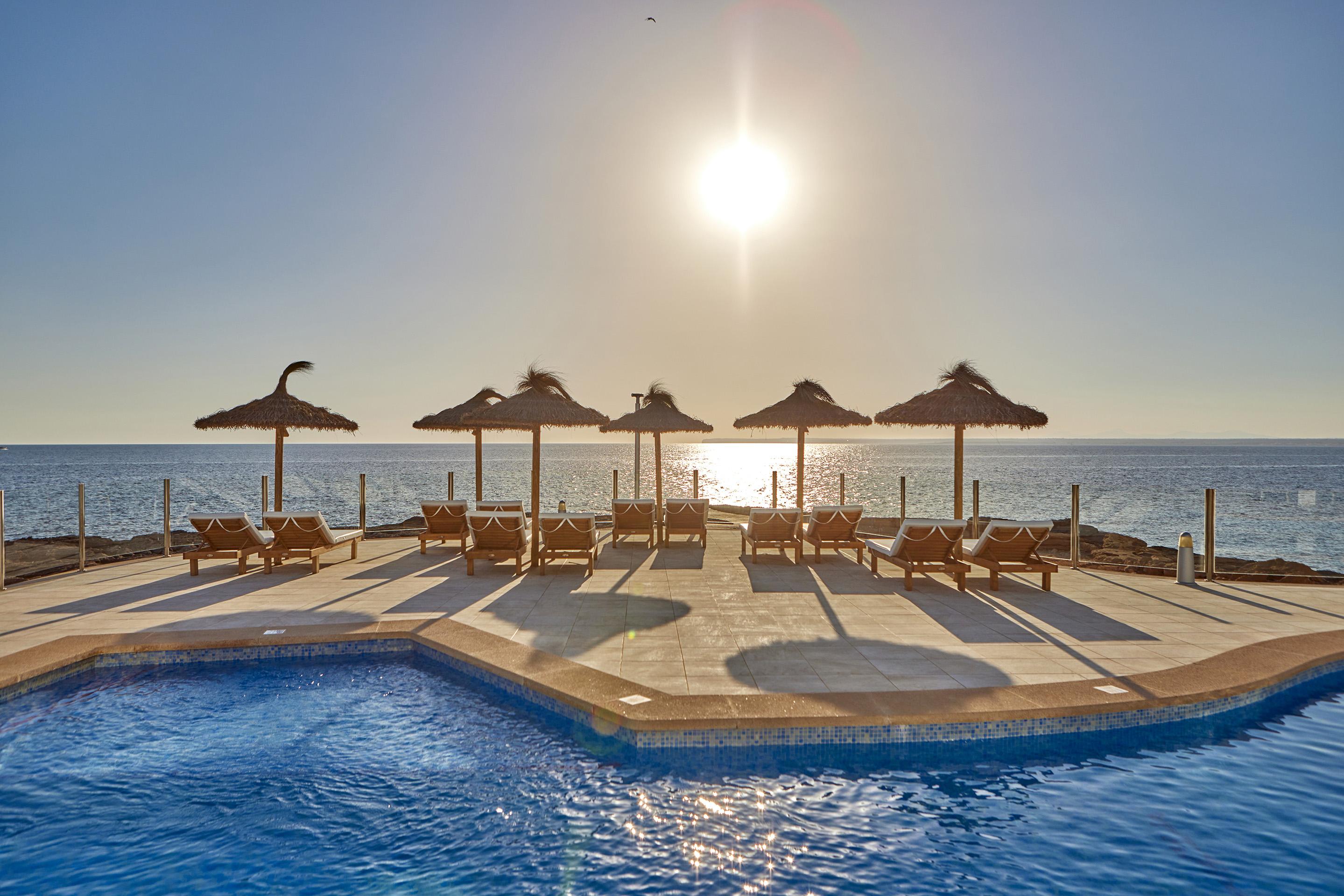 Universal Cabo Blanco - Adults Only 4*